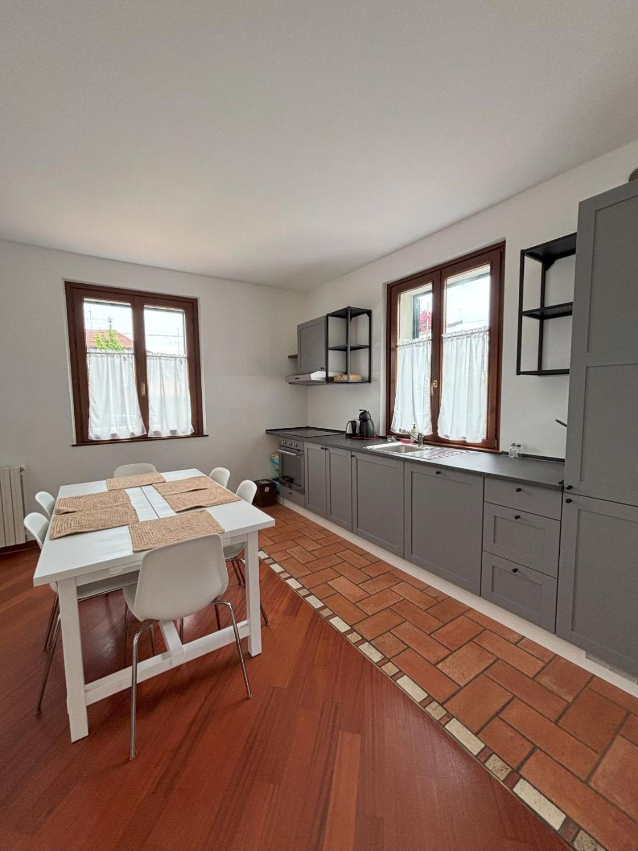 Casa Vacanze Magnolia Borgo Ticino Eksteriør bilde
