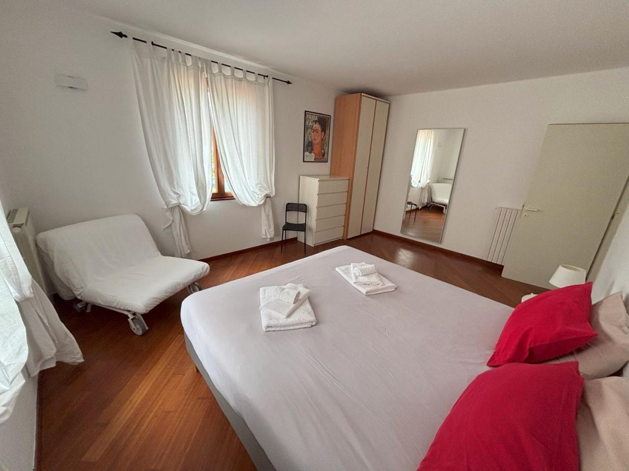Casa Vacanze Magnolia Borgo Ticino Eksteriør bilde