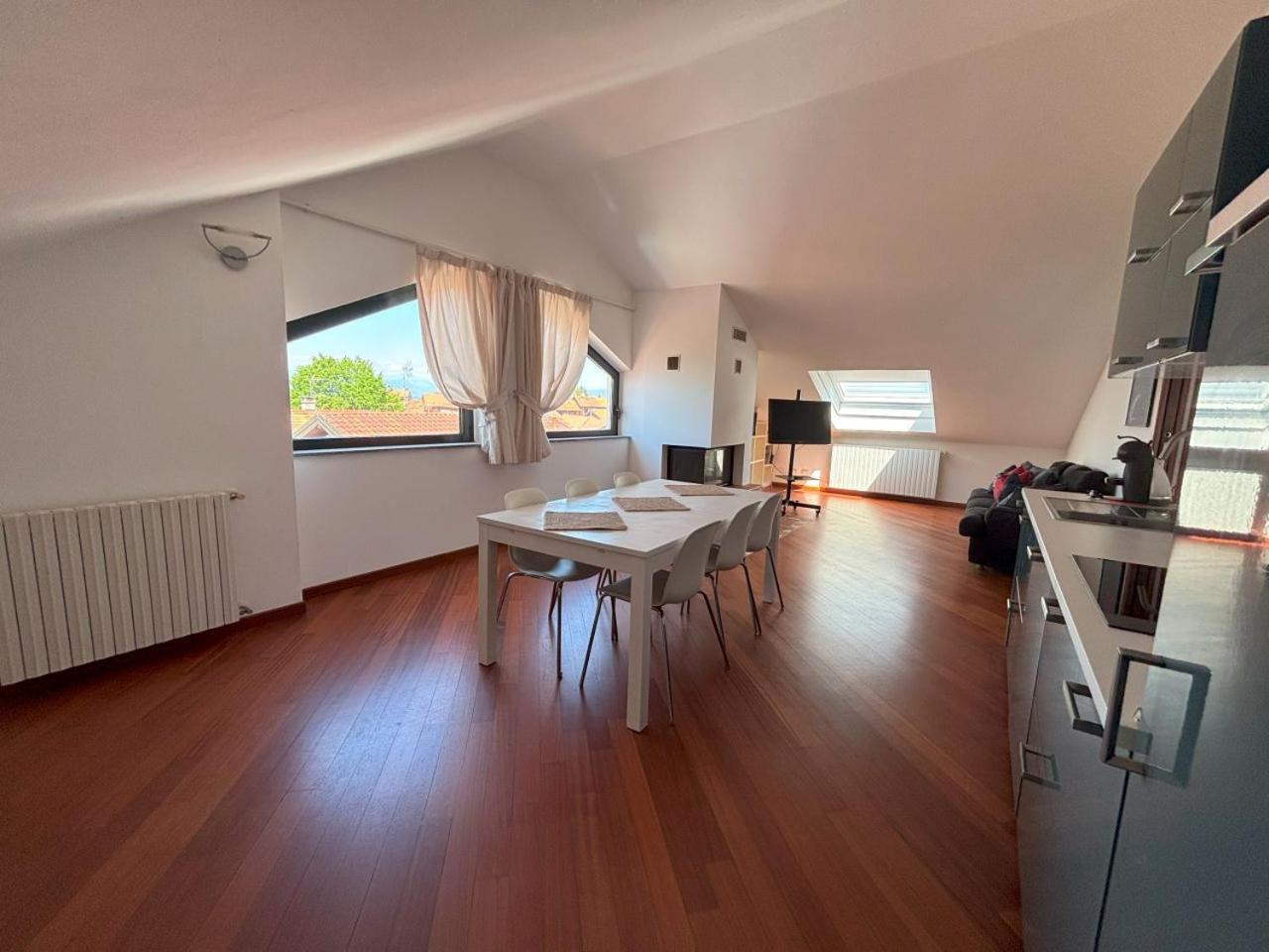 Casa Vacanze Magnolia Borgo Ticino Eksteriør bilde