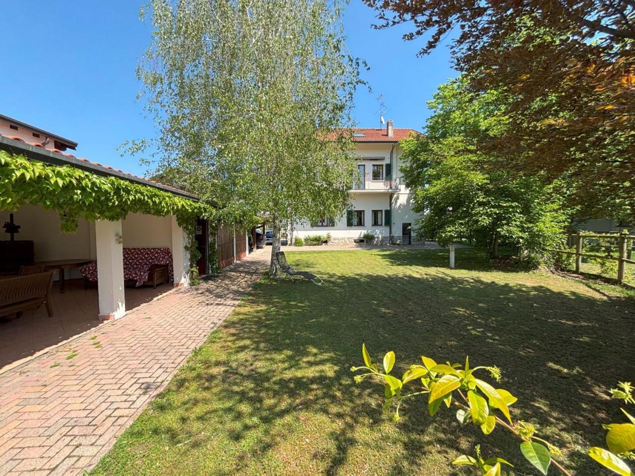 Casa Vacanze Magnolia Borgo Ticino Eksteriør bilde